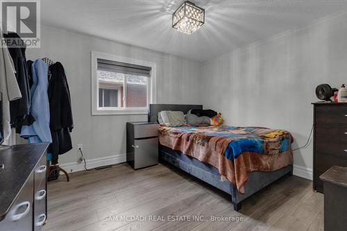 3722 Densbury Drive, Mississauga, ON - Indoor Photo Showing Bedroom