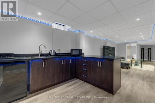 3722 Densbury Drive, Mississauga, ON - Indoor Photo Showing Kitchen