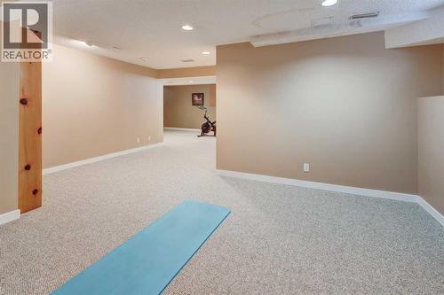 9 Mountain Place, Okotoks, AB - Indoor Photo Showing Other Room
