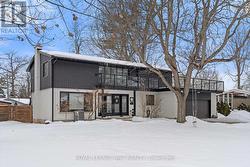 22 BRIARFIELD CRESCENT  St. Catharines (Glendale/Glenridge), ON L2T 3T5