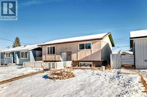 6128 Madigan Drive Ne, Calgary, AB - Outdoor