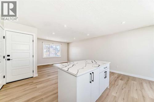 6128 Madigan Drive Ne, Calgary, AB - Indoor