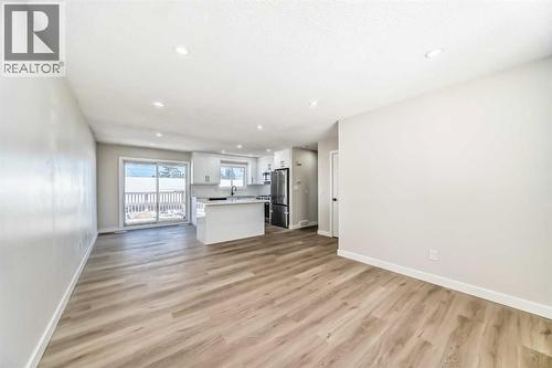 6128 Madigan Drive Ne, Calgary, AB - Indoor