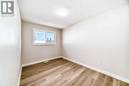 6128 Madigan Drive Ne, Calgary, AB - Indoor Photo Showing Other Room