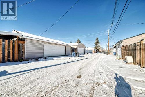 6128 Madigan Drive Ne, Calgary, AB - Outdoor