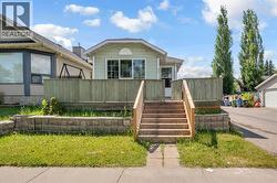 6537 68 Street NE  Calgary, AB T3J 2M5
