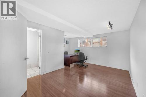 6537 68 Street Ne, Calgary, AB - Indoor