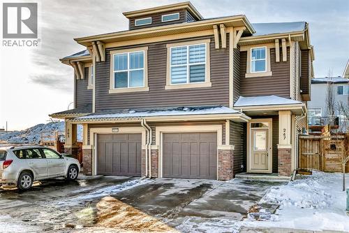 267 Sage Bluff Rise NW  Calgary, AB T3R 1W2