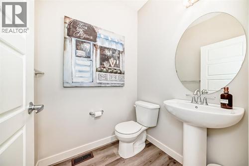 267 Sage Bluff Rise Nw, Calgary, AB - Indoor Photo Showing Bathroom