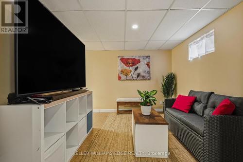 Living Room - 56 Tolton Avenue, Hamilton, ON - Indoor