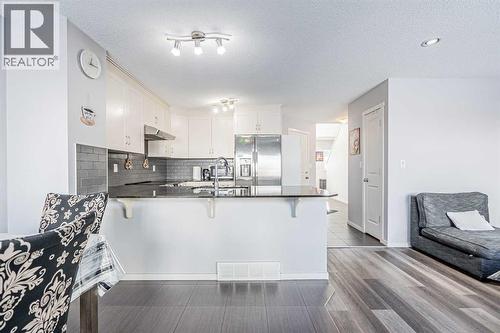 180 Panatella Way Nw, Calgary, AB - Indoor Photo Showing Kitchen