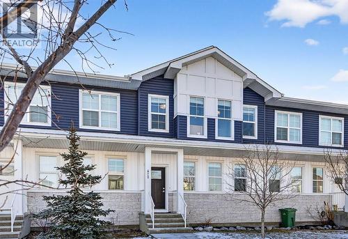 472 West Lakeview Drive  Chestermere, AB T1X 2A4
