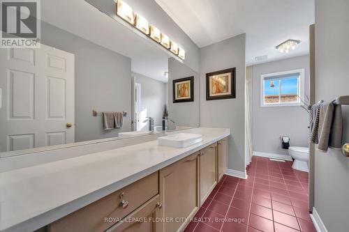 1340 Whitewater Lane, Mississauga, ON - Indoor Photo Showing Bathroom
