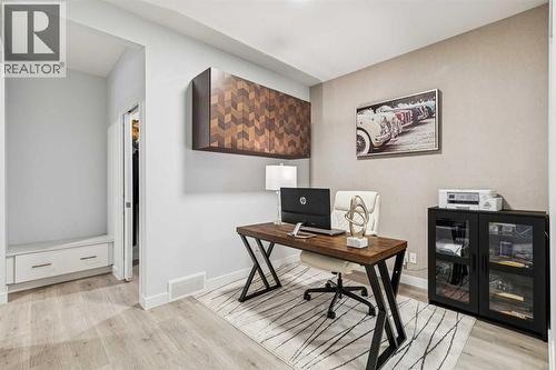 153 Edith Villas Nw, Calgary, AB - Indoor Photo Showing Office