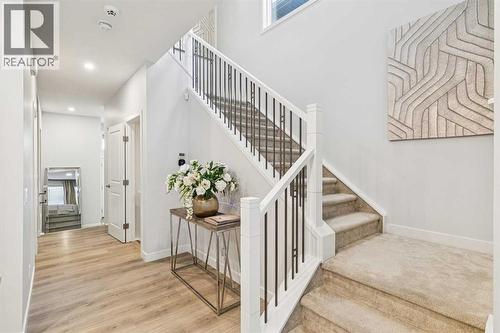 153 Edith Villas Nw, Calgary, AB - Indoor Photo Showing Other Room