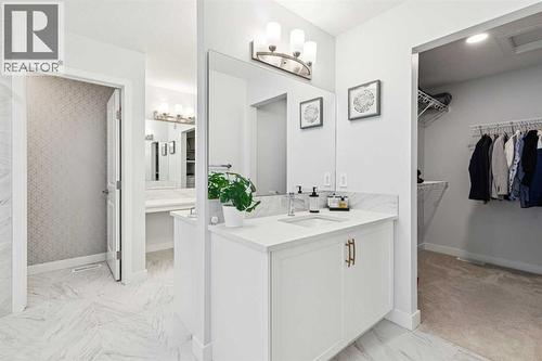 153 Edith Villas Nw, Calgary, AB - Indoor