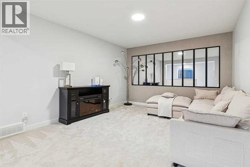 153 Edith Villas Nw, Calgary, AB - Indoor