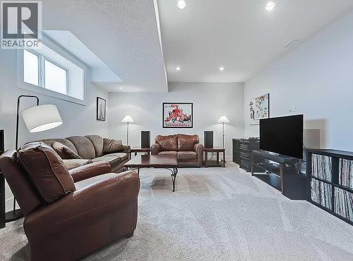 14 Rosetree Road Nw, Calgary, AB - Indoor Photo Showing Living Room
