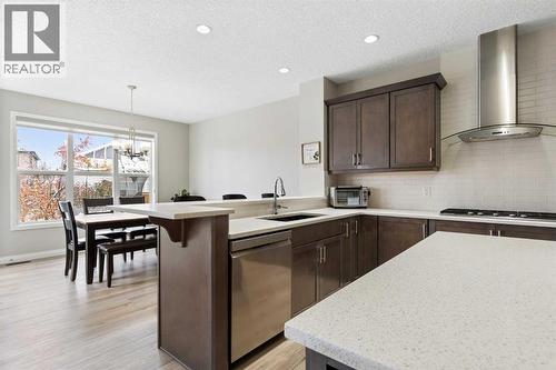 26 Marquis Heights Se, Calgary, AB - Indoor Photo Showing Kitchen