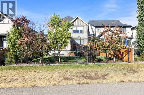 26 Marquis Heights Se, Calgary, AB - Outdoor