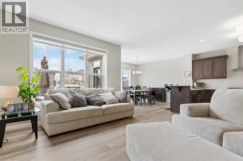 26 Marquis Heights Se, Calgary, AB - Indoor Photo Showing Living Room
