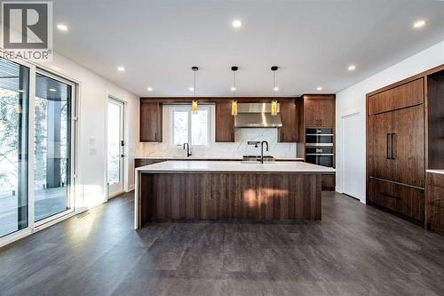 158 Jarvis Bay Drive, Jarvis Bay, AB - Indoor Photo Showing Kitchen With Upgraded Kitchen