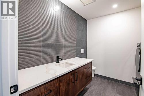 4 Pc bathroom/ laundry Basement - 158 Jarvis Bay Drive, Jarvis Bay, AB - Indoor