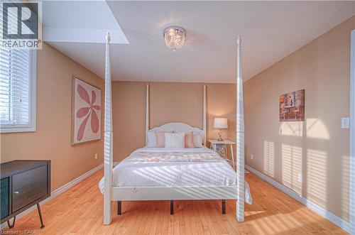 152 Lena Crescent, Cambridge, ON - Indoor Photo Showing Bedroom
