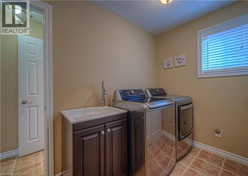 152 Lena Crescent, Cambridge, ON - Indoor Photo Showing Laundry Room
