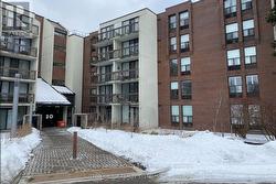 215E - 30 FASHION ROSEWAY  Toronto, ON M2N 6B4