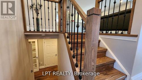 48 Maplehurst Crescent, Barrie, ON - Indoor Photo Showing Other Room