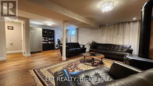 48 Maplehurst Crescent, Barrie, ON - Indoor