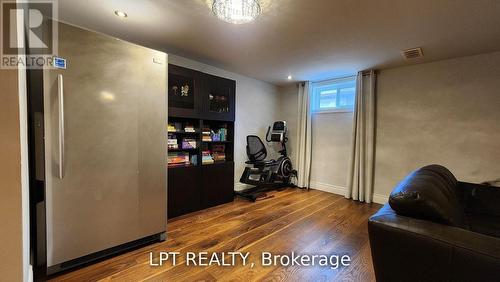 48 Maplehurst Crescent, Barrie, ON - Indoor