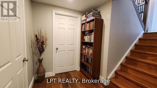 48 Maplehurst Crescent, Barrie, ON - Indoor Photo Showing Other Room