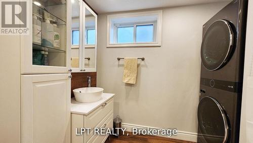 48 Maplehurst Crescent, Barrie, ON - Indoor Photo Showing Laundry Room