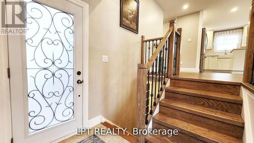 48 Maplehurst Crescent, Barrie, ON - Indoor Photo Showing Other Room