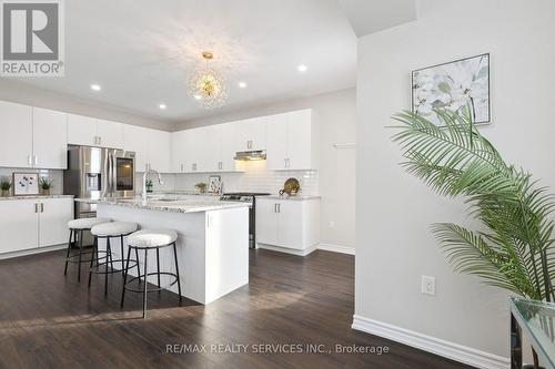 47 Dass Drive E, Centre Wellington, ON - Indoor Photo Showing Kitchen With Stainless Steel Kitchen With Upgraded Kitchen
