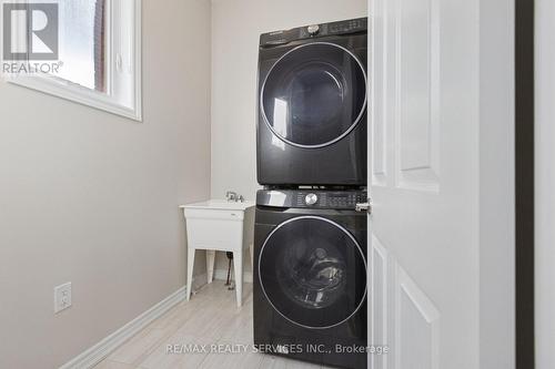 47 Dass Drive E, Centre Wellington, ON - Indoor Photo Showing Laundry Room