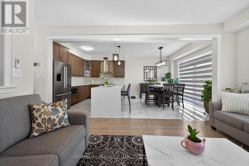 12 Rainbow Drive, Haldimand, ON - Indoor Photo Showing Living Room