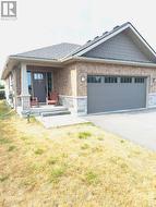 100 SPRUCE GARDENS COURT  Belleville, ON K8N 0B5
