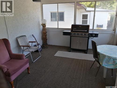 144 2Nd Street W, Ponteix, SK -  With Exterior