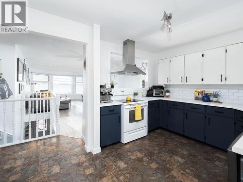 4622 Giscome Road, Prince George, BC - Indoor Photo Showing Kitchen
