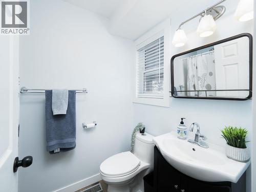 4622 Giscome Road, Prince George, BC - Indoor Photo Showing Bathroom