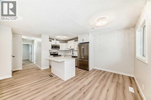 937 Marcombe Drive Ne, Calgary, AB - Indoor Photo Showing Kitchen