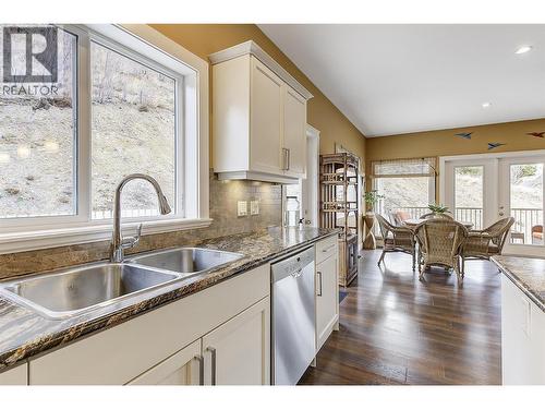 8011 Pierre Drive, Summerland, BC - Indoor Photo Showing Kitchen With Double Sink With Upgraded Kitchen