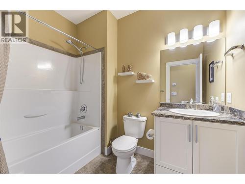 8011 Pierre Drive, Summerland, BC - Indoor Photo Showing Bathroom