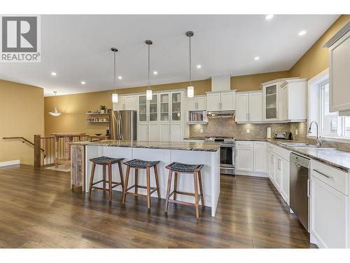 8011 Pierre Drive, Summerland, BC - Indoor Photo Showing Kitchen With Upgraded Kitchen