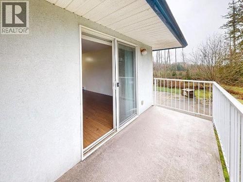 201-5680 Ortona Ave, Powell River, BC - Outdoor With Balcony With Exterior