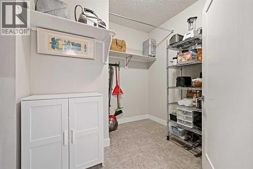 304, 923 15 Avenue Sw, Calgary, AB - Indoor Photo Showing Other Room