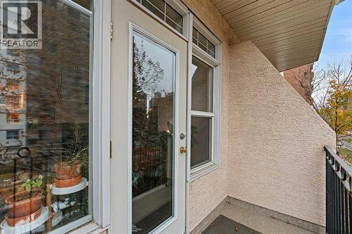 304, 923 15 Avenue Sw, Calgary, AB - Outdoor With Exterior